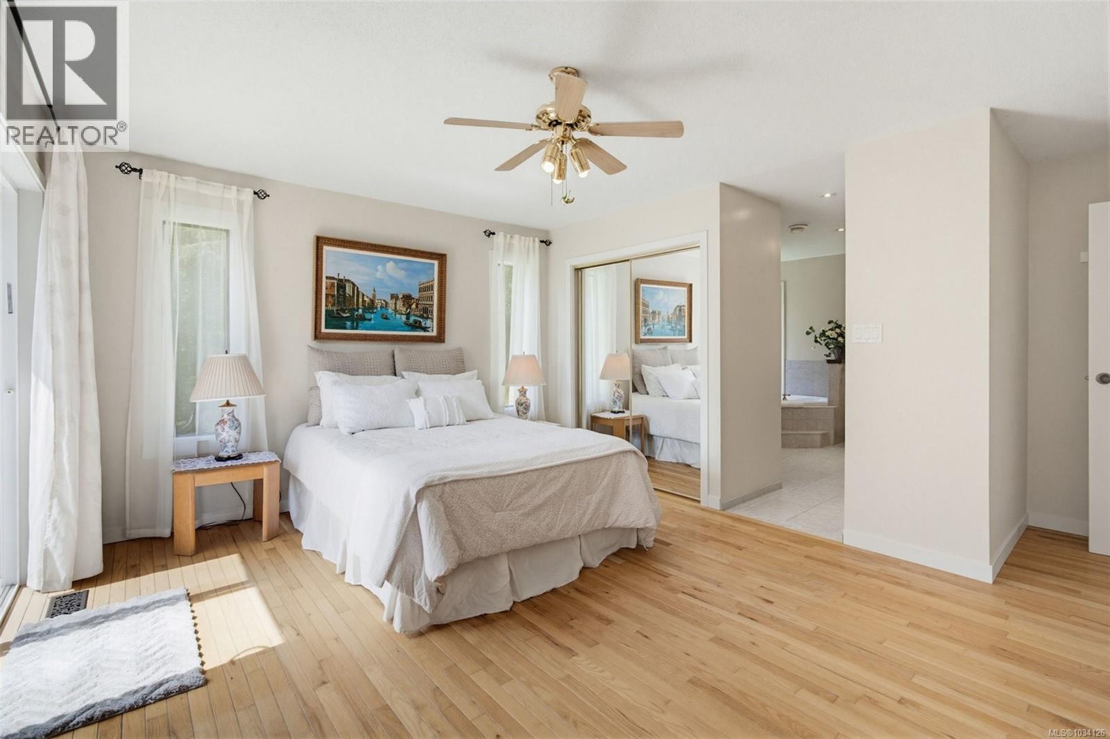 2595 Amanda Pl - 35