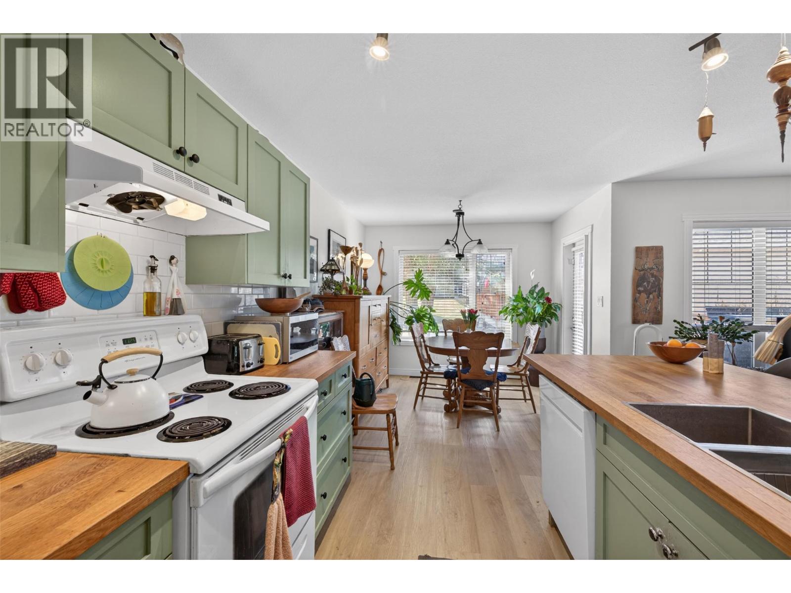 4896 Ridge Road - 13