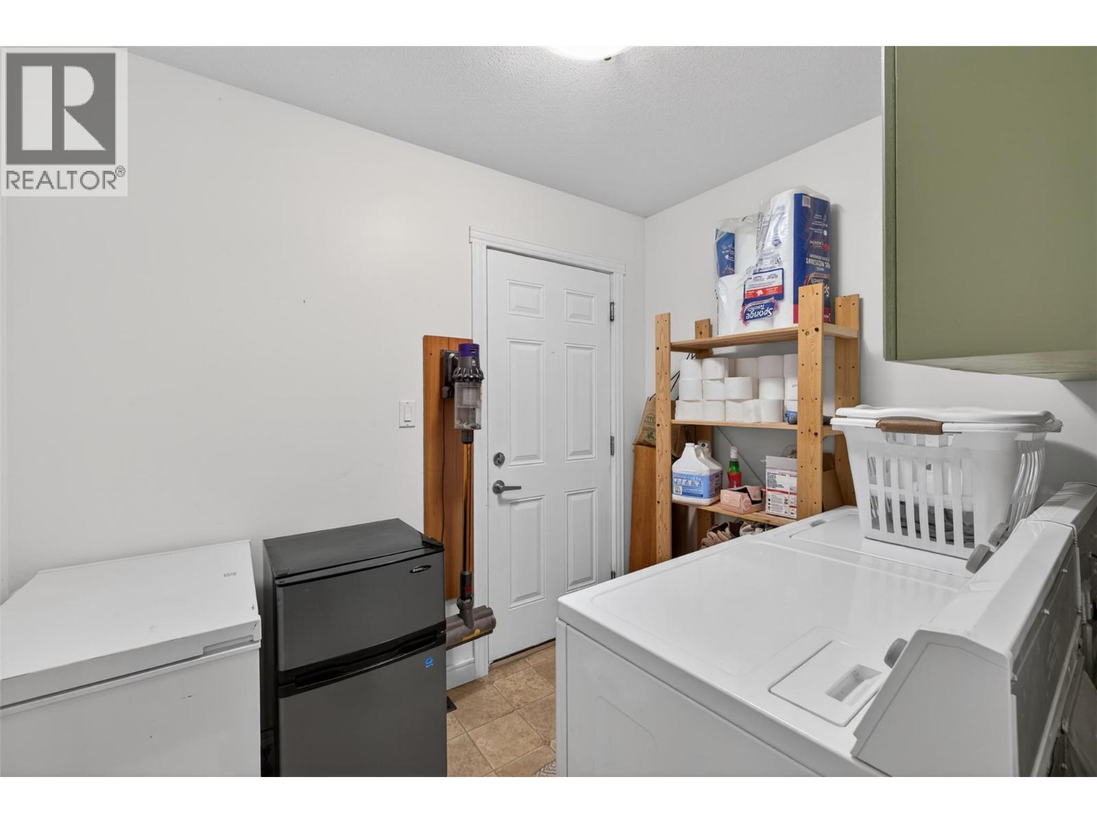 4896 Ridge Road - 23