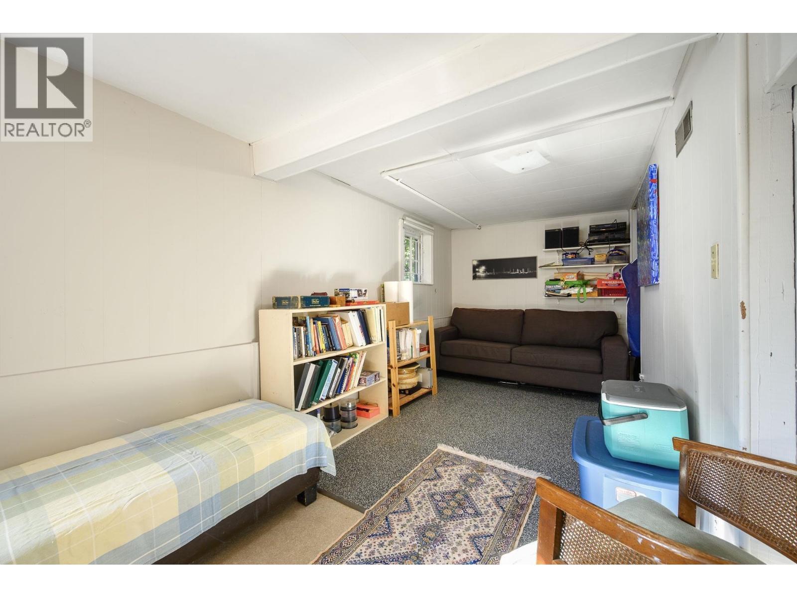 3 Bed, 2 Bath House for Sale in Vancouver – 2633 VENABLES STREET, Vancouver - Image 10