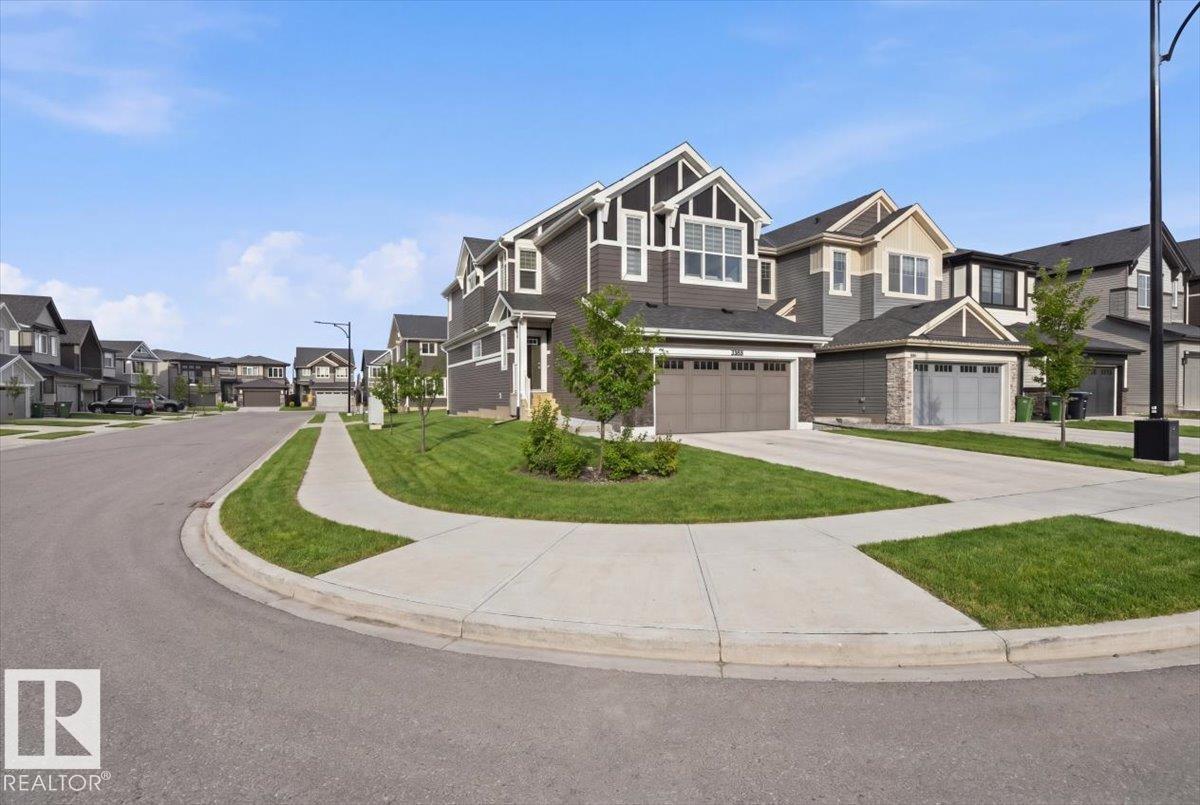 3888 CHRUSTAWKA PL SW, Edmonton