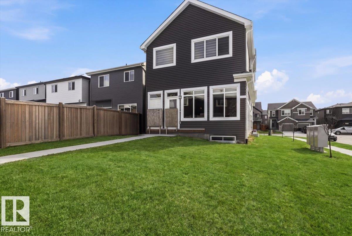 3888 CHRUSTAWKA PL SW, Edmonton