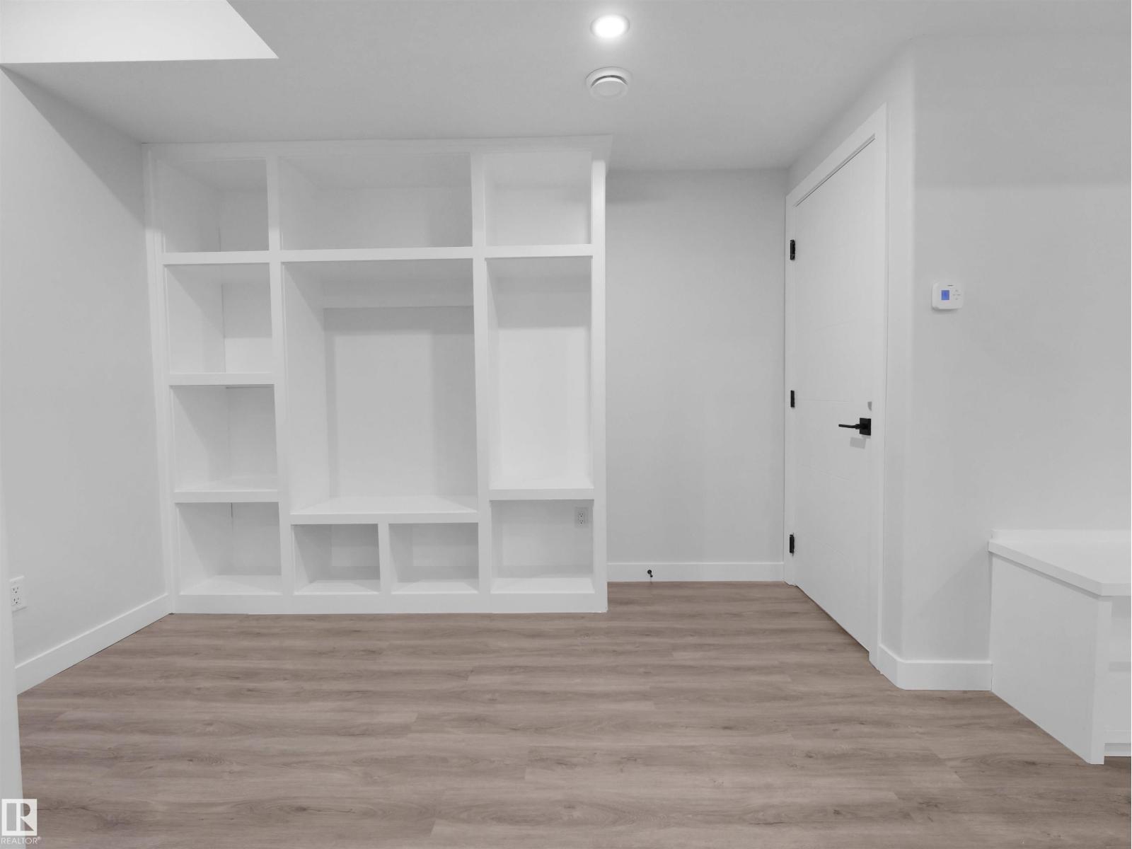 6722 CRAWFORD WY SW - 40