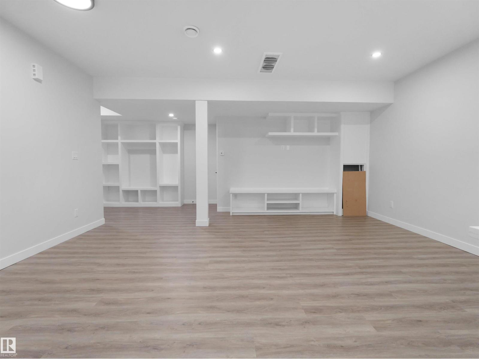 6722 CRAWFORD WY SW - 41