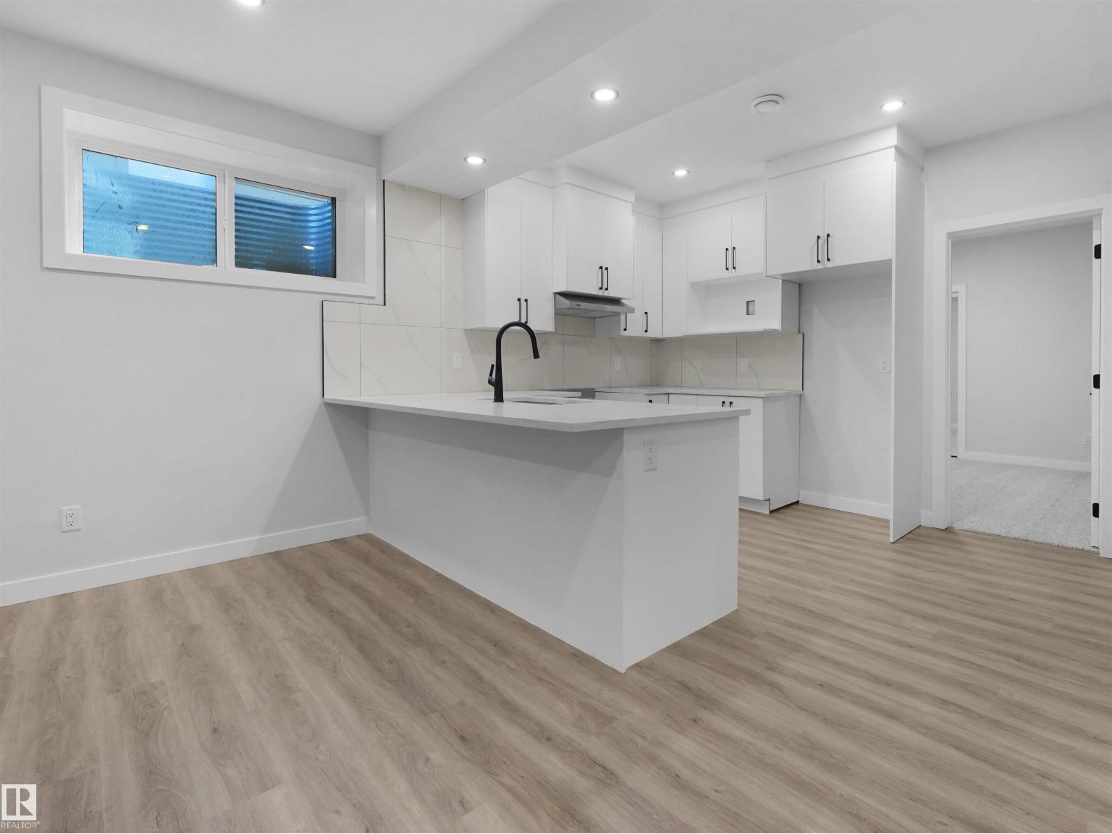 6722 CRAWFORD WY SW - 44