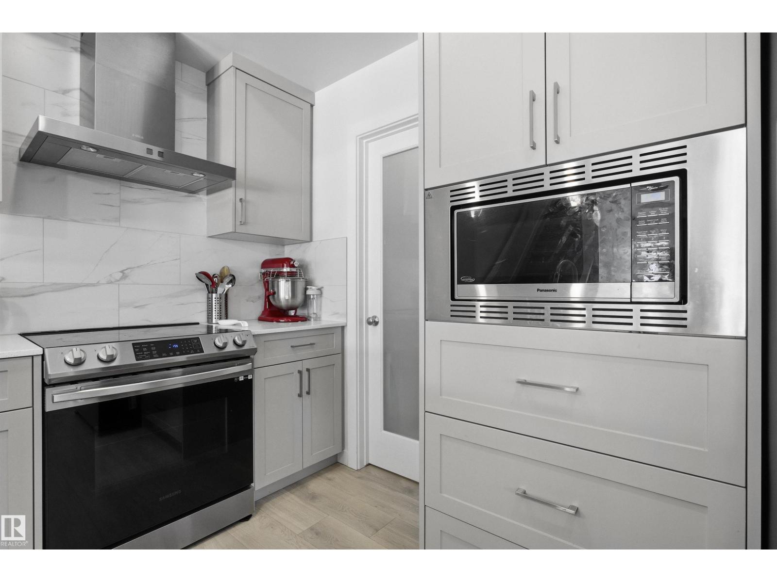 3888 CHRUSTAWKA PL SW, Edmonton