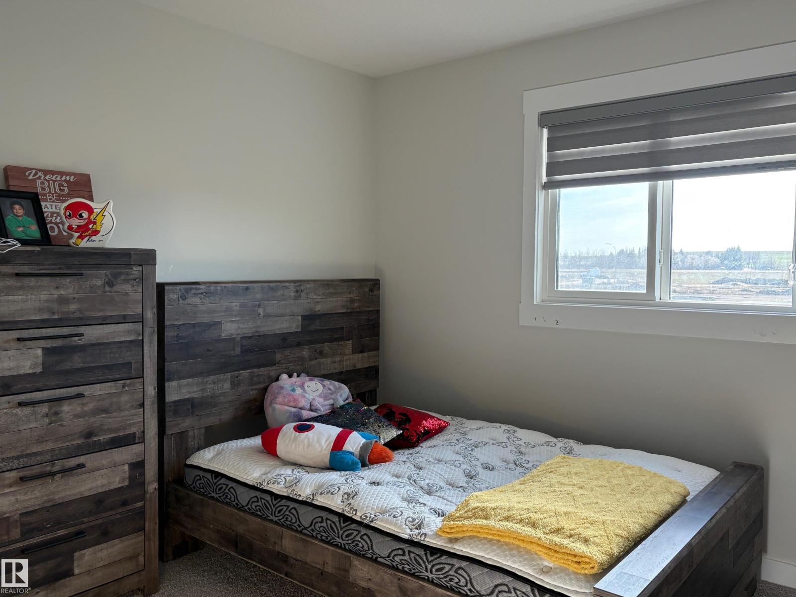 9952 227 ST NW - 31