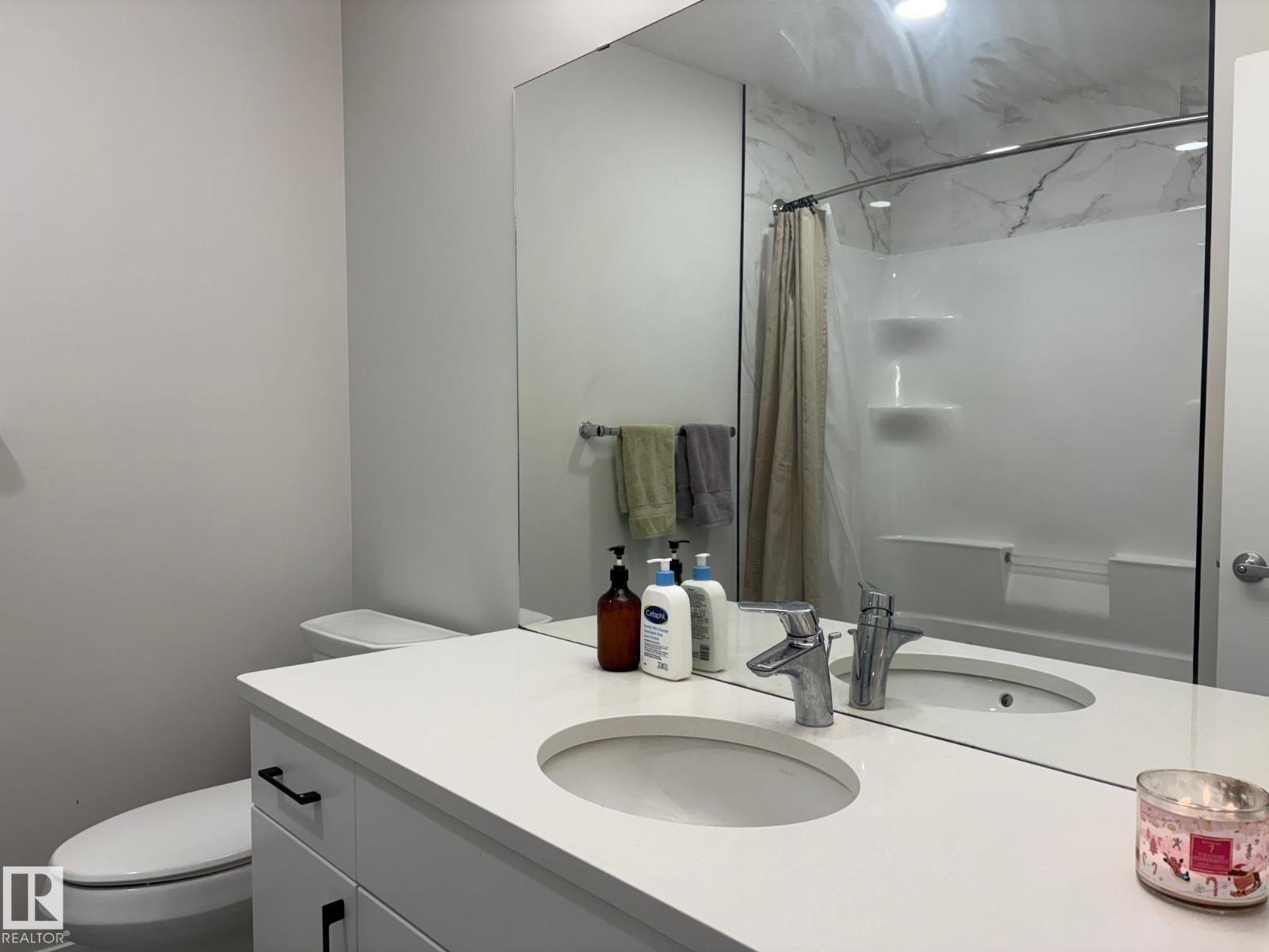 9952 227 ST NW - 13