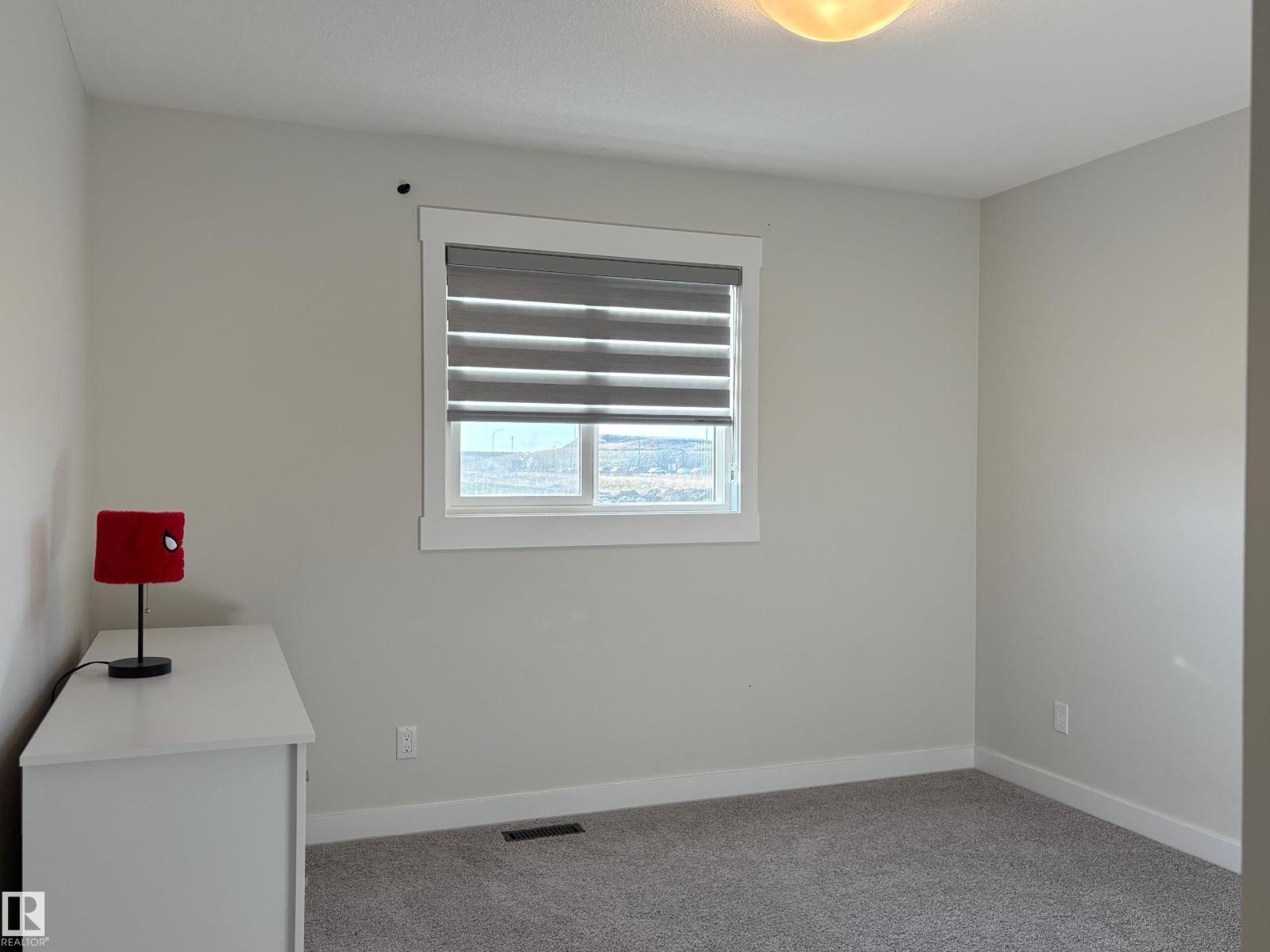 9952 227 ST NW - 29