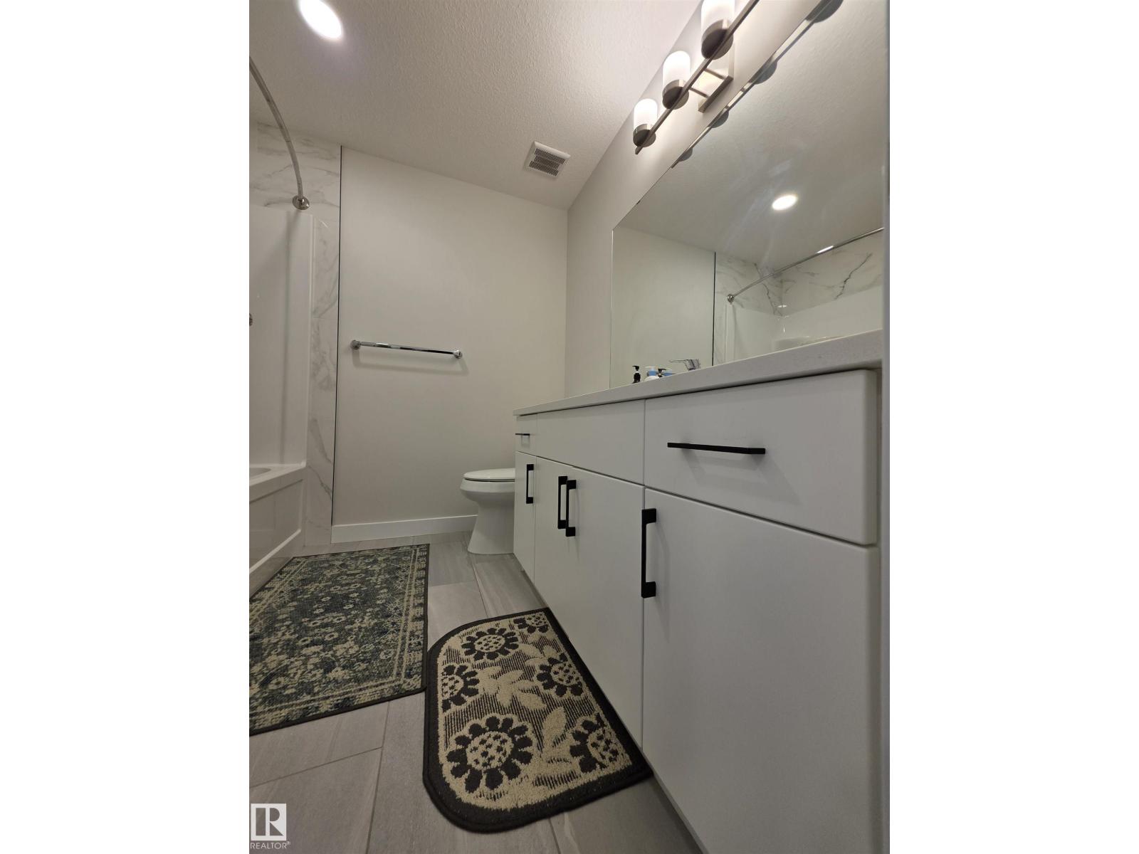 9952 227 ST NW - 41