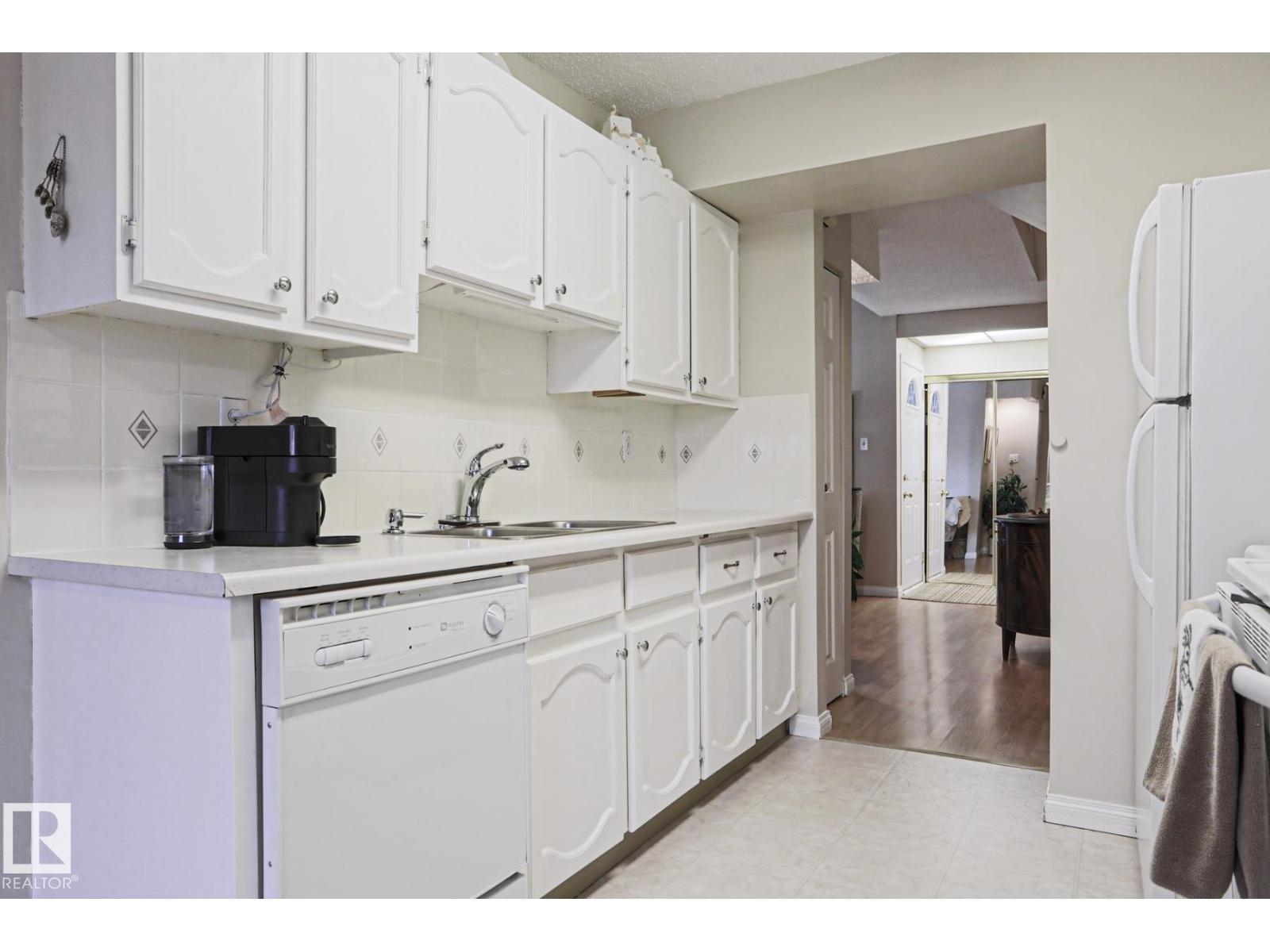 #12 2020 105 ST NW - 16