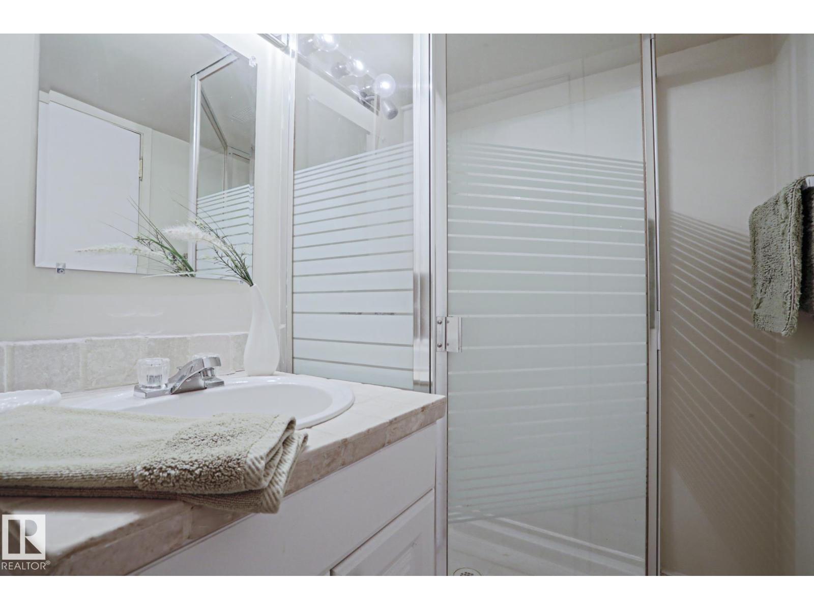 #12 2020 105 ST NW - 47