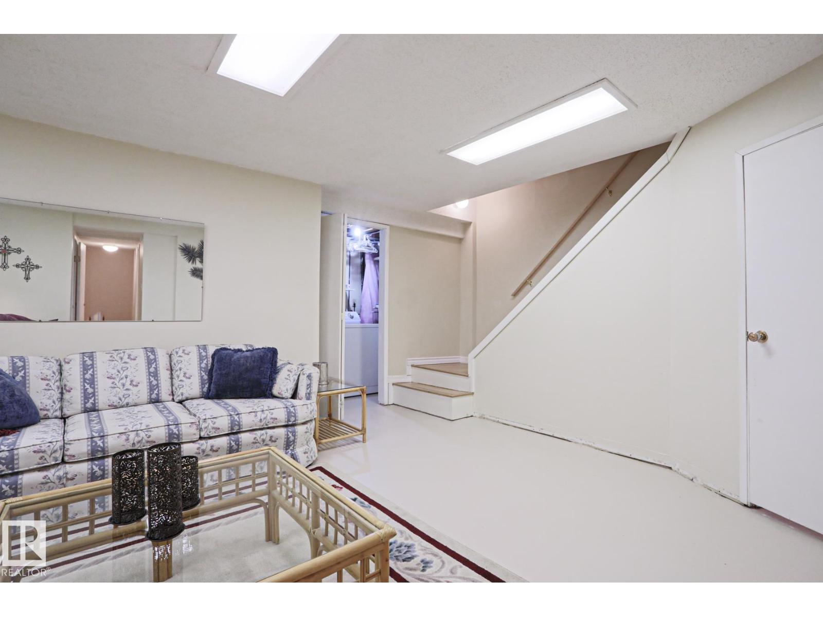 #12 2020 105 ST NW - 43