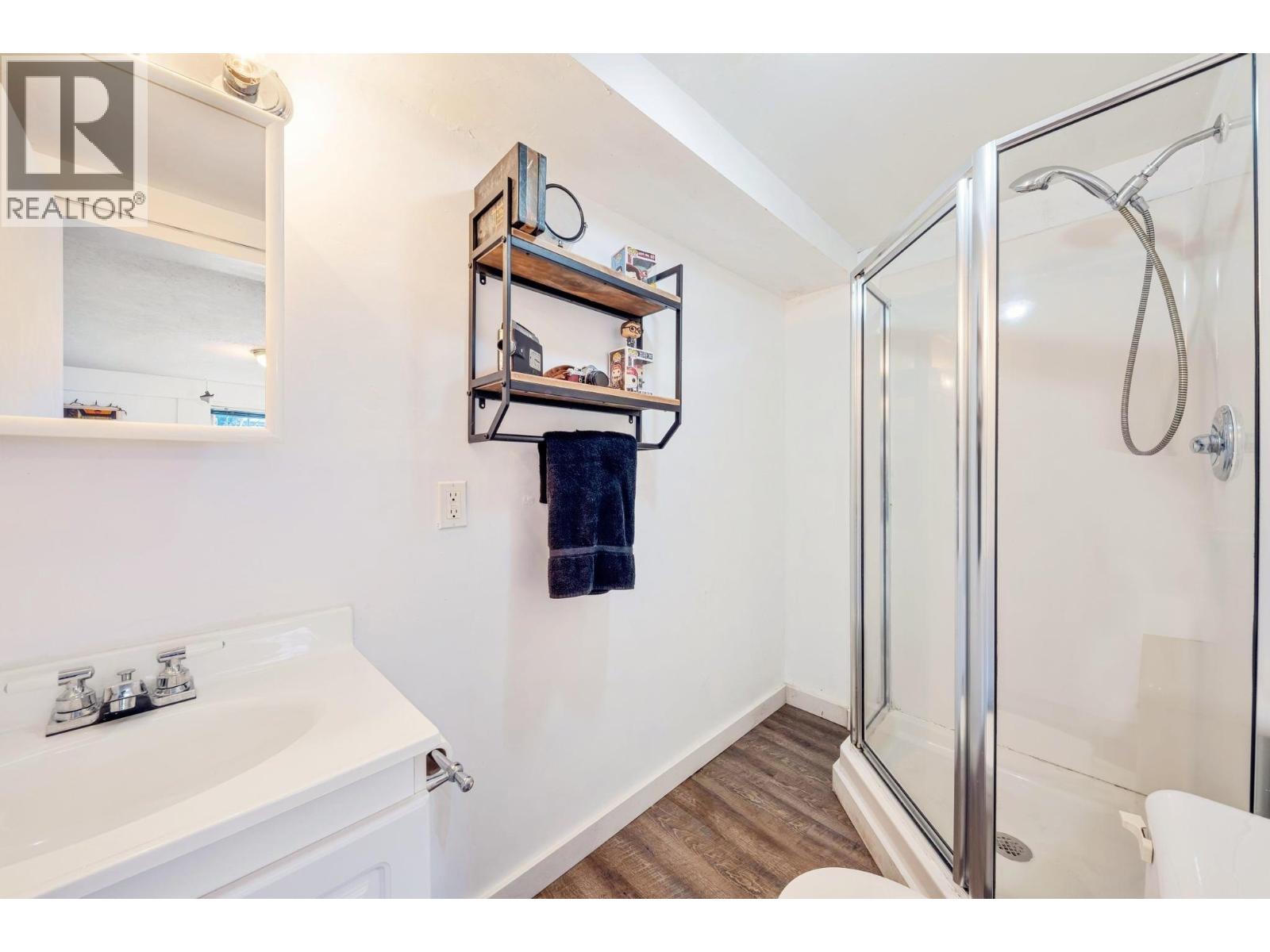 5 Bed, 3 Bath House for Sale in Vancouver – 4331 MILLER STREET, Vancouver - Image 12