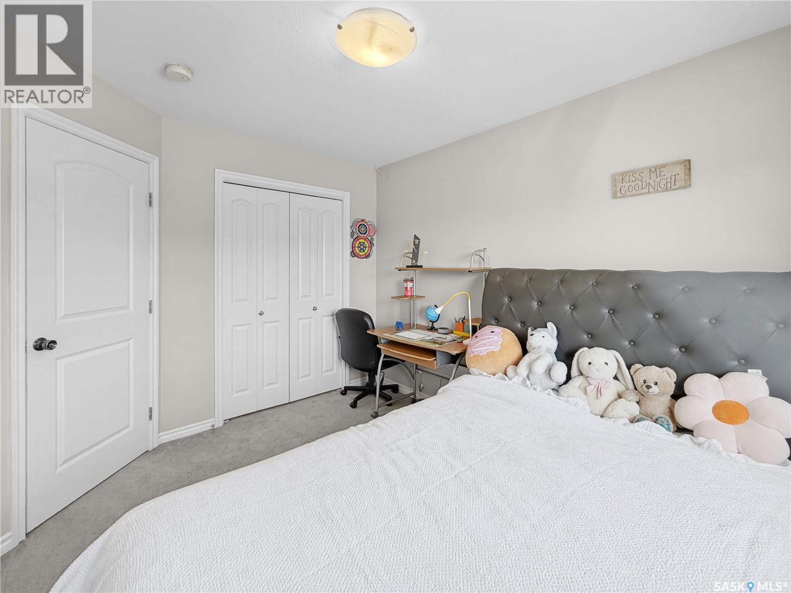 1334 Hunter ROAD - 33