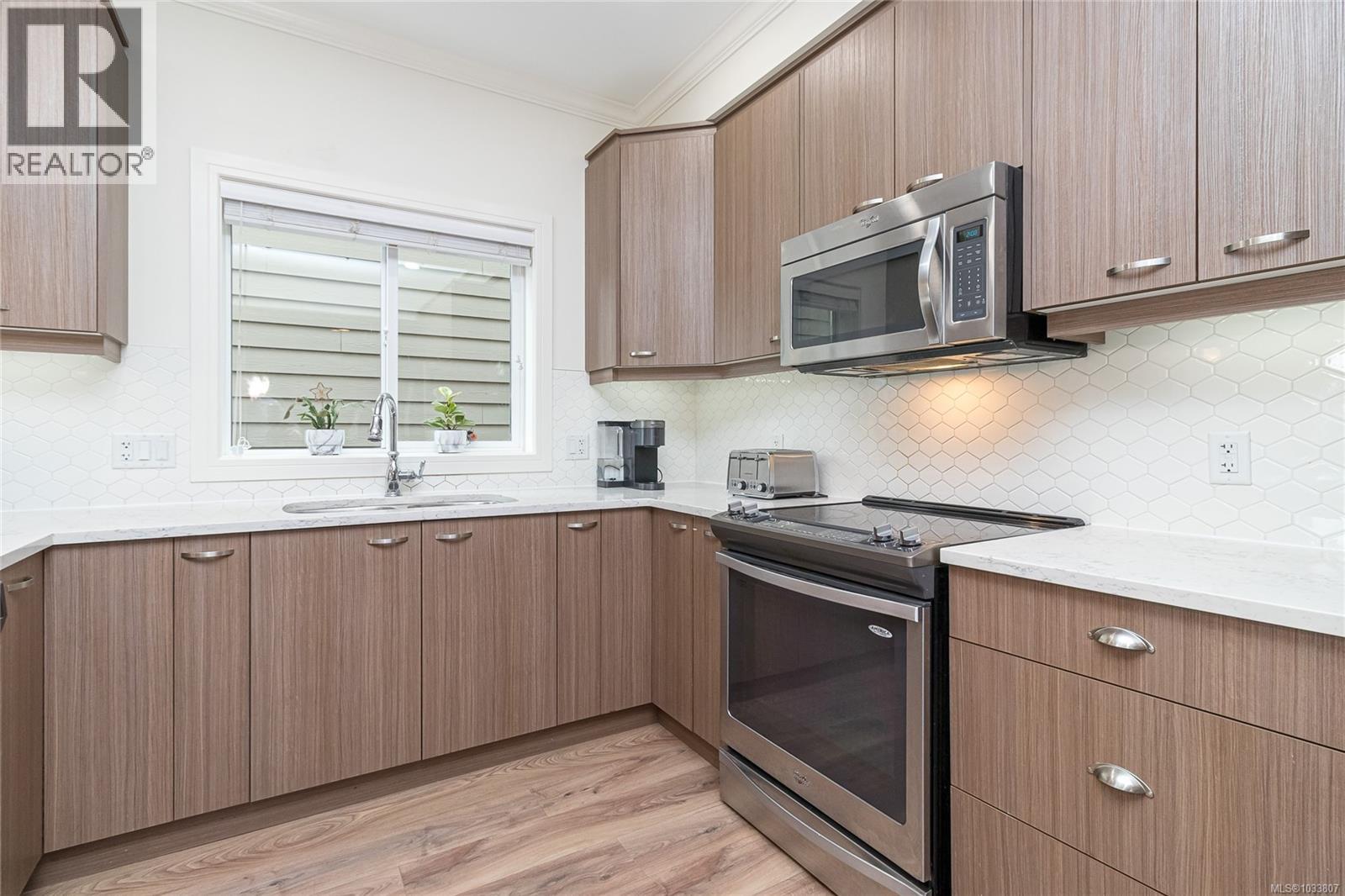1166 Bombardier Cres - 14