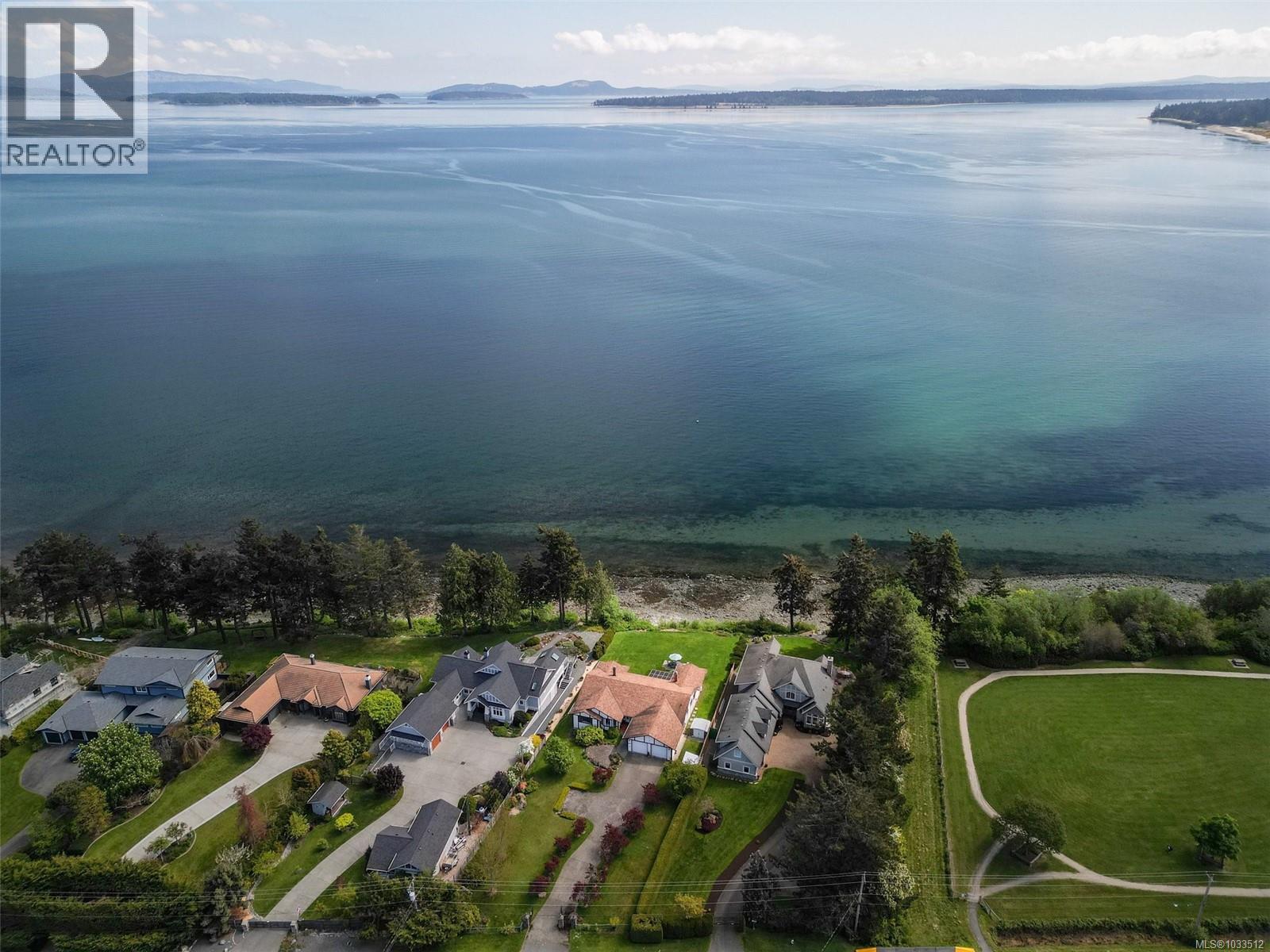  8877 Lochside Drive, North Saanich