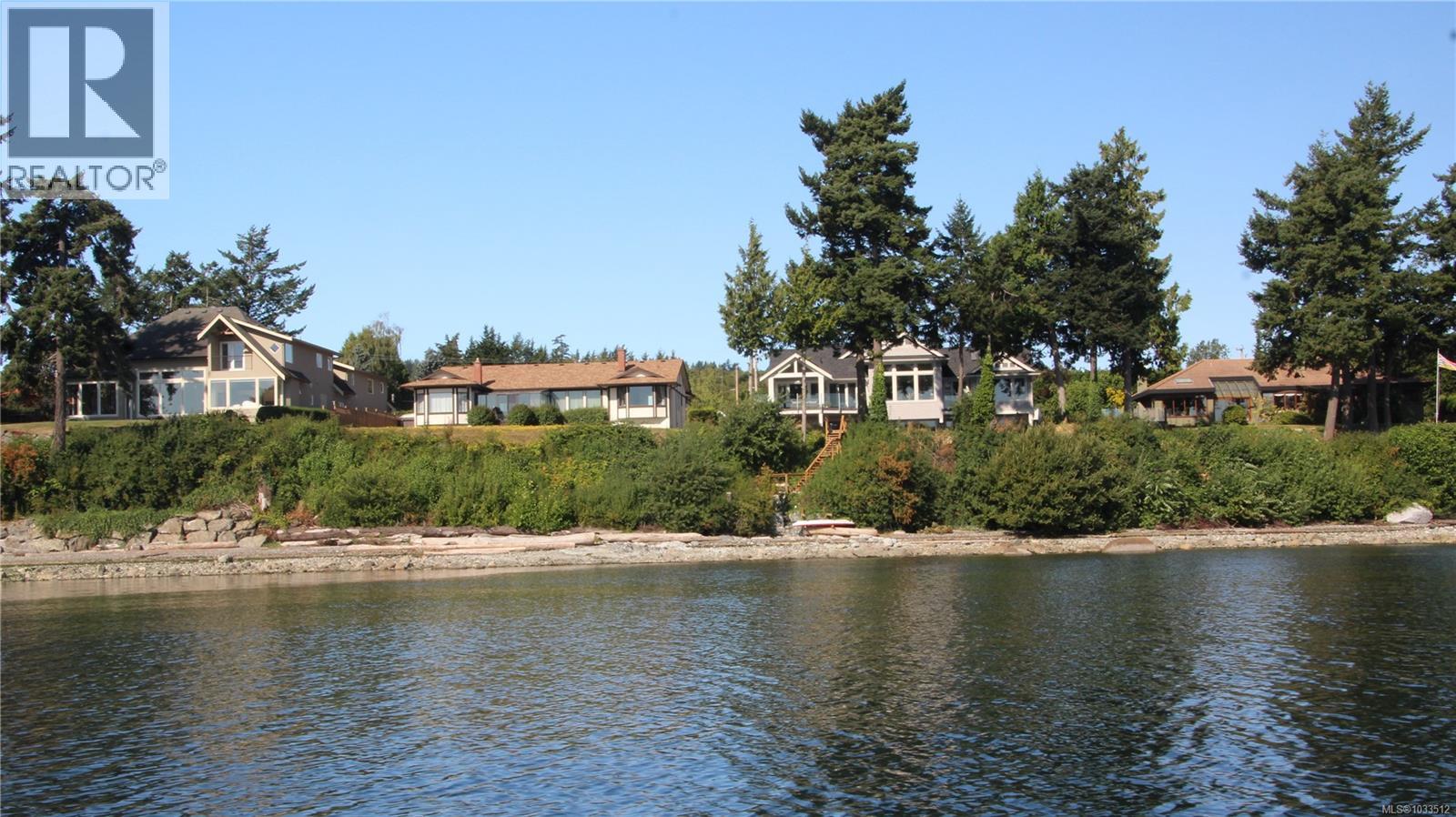 8877 Lochside Dr - 26