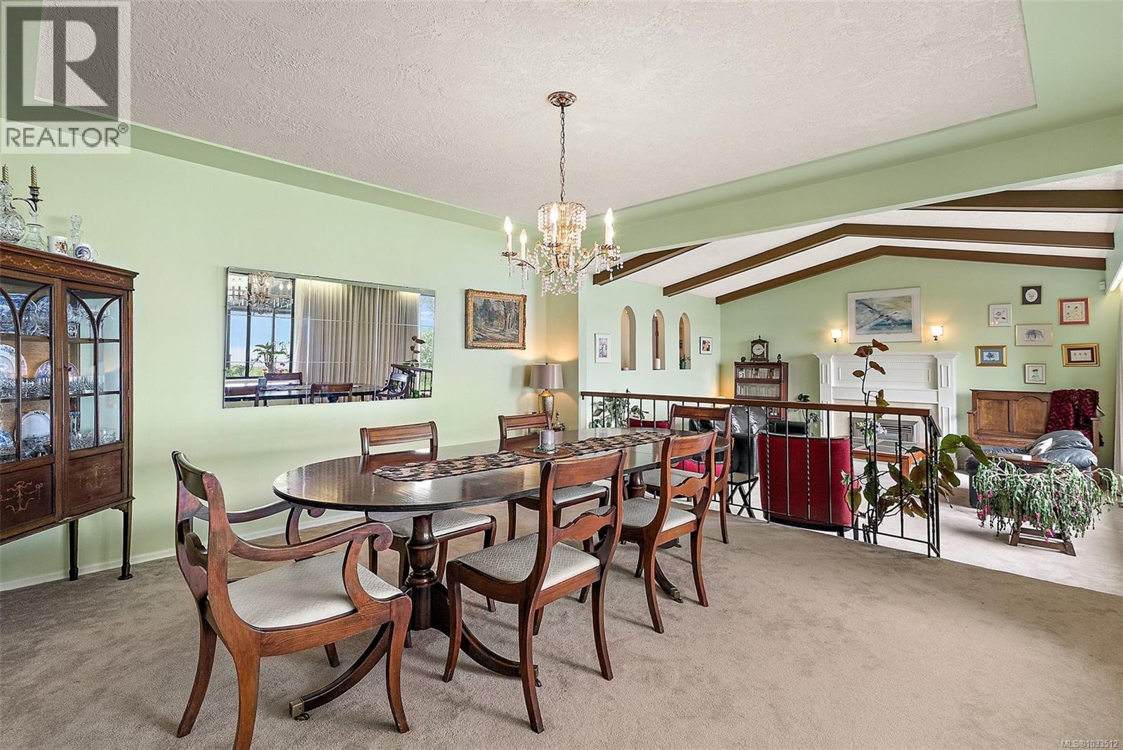  8877 Lochside Drive, North Saanich