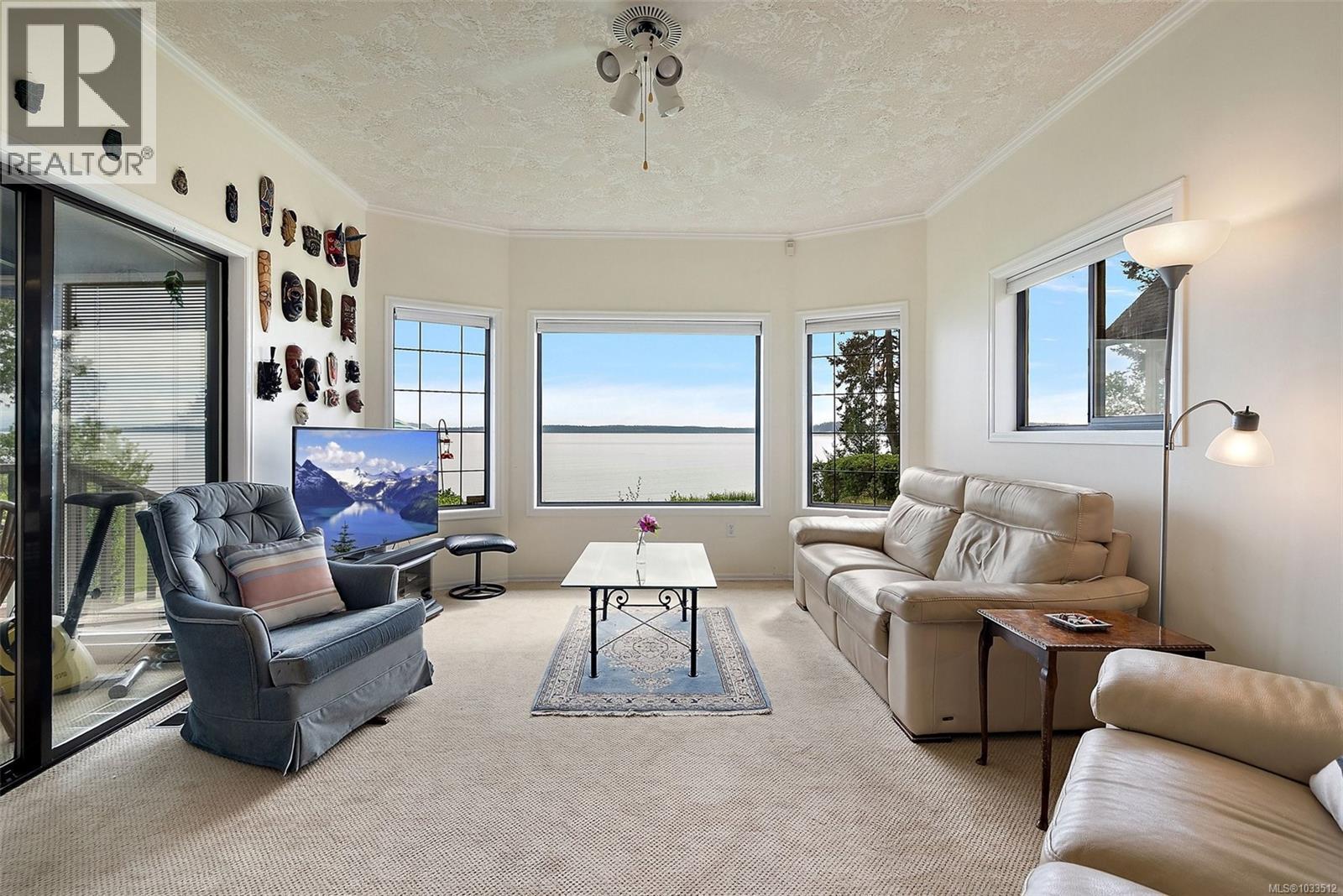 8877 Lochside Dr - 44