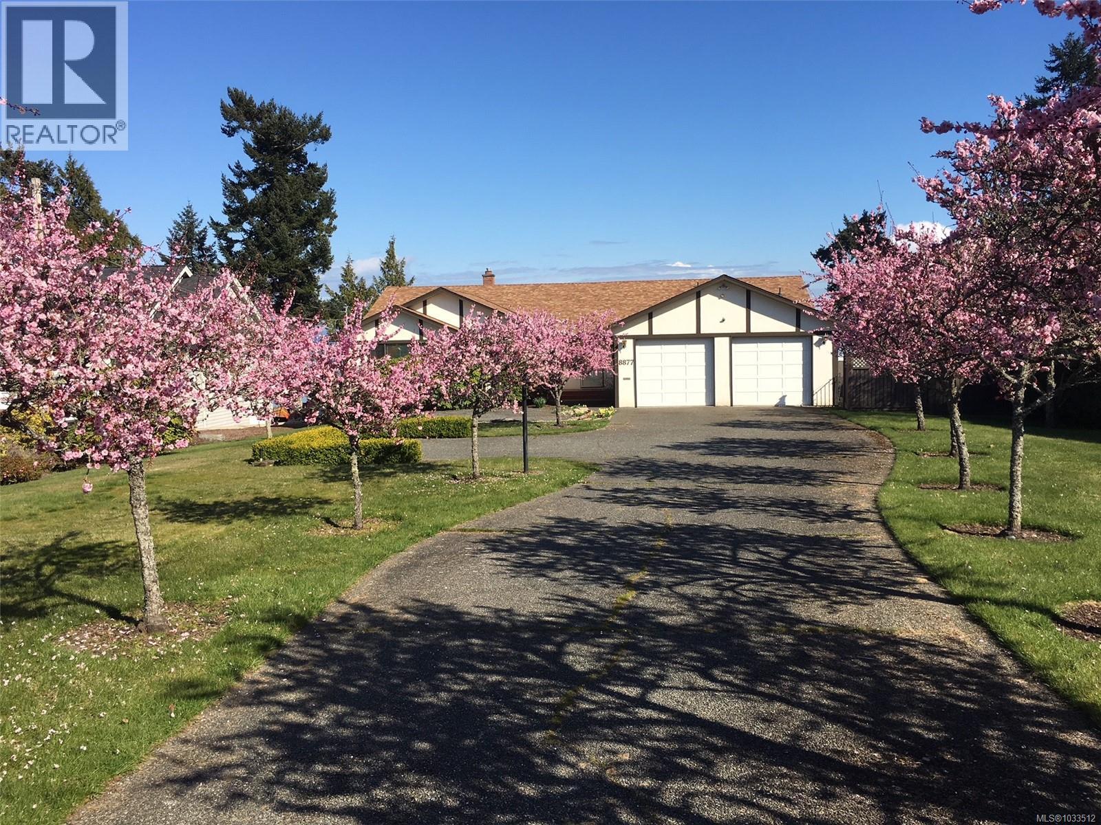  8877 Lochside Drive, North Saanich