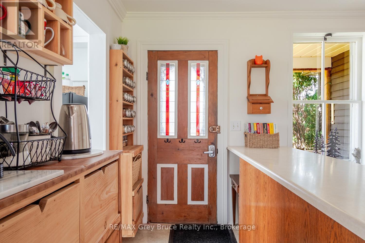 44 ALICE STREET W - 10