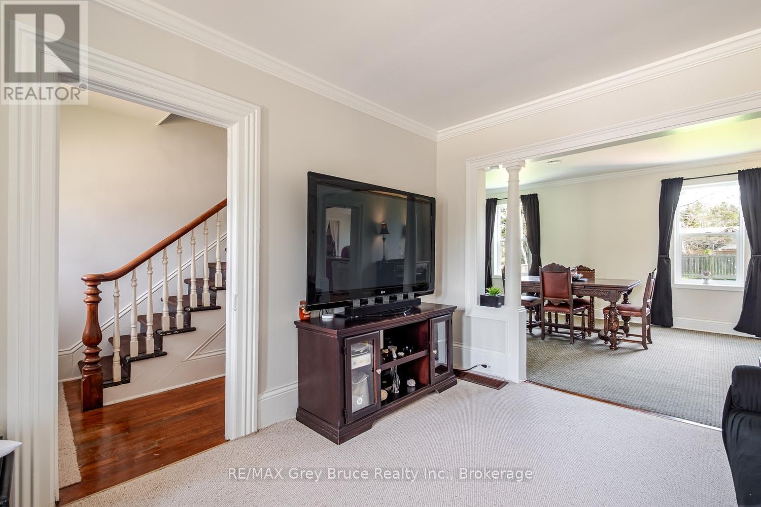 44 ALICE STREET W - 26