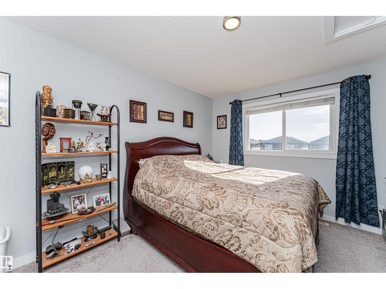 8147 226 ST NW - 32