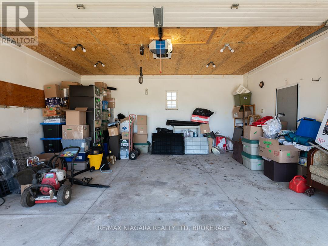 481 Main Street West — photo 34