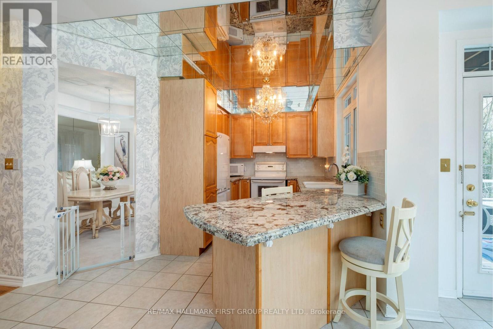 990 GLENBOURNE DRIVE - 16