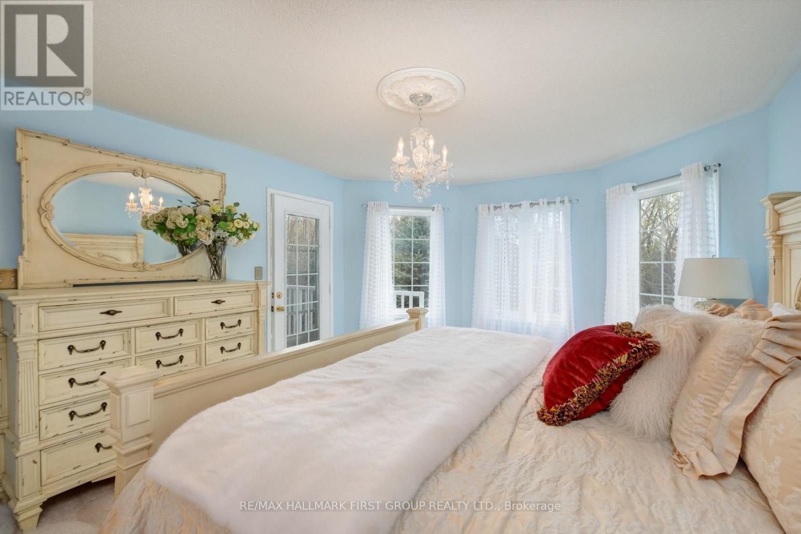 990 GLENBOURNE DRIVE - 24