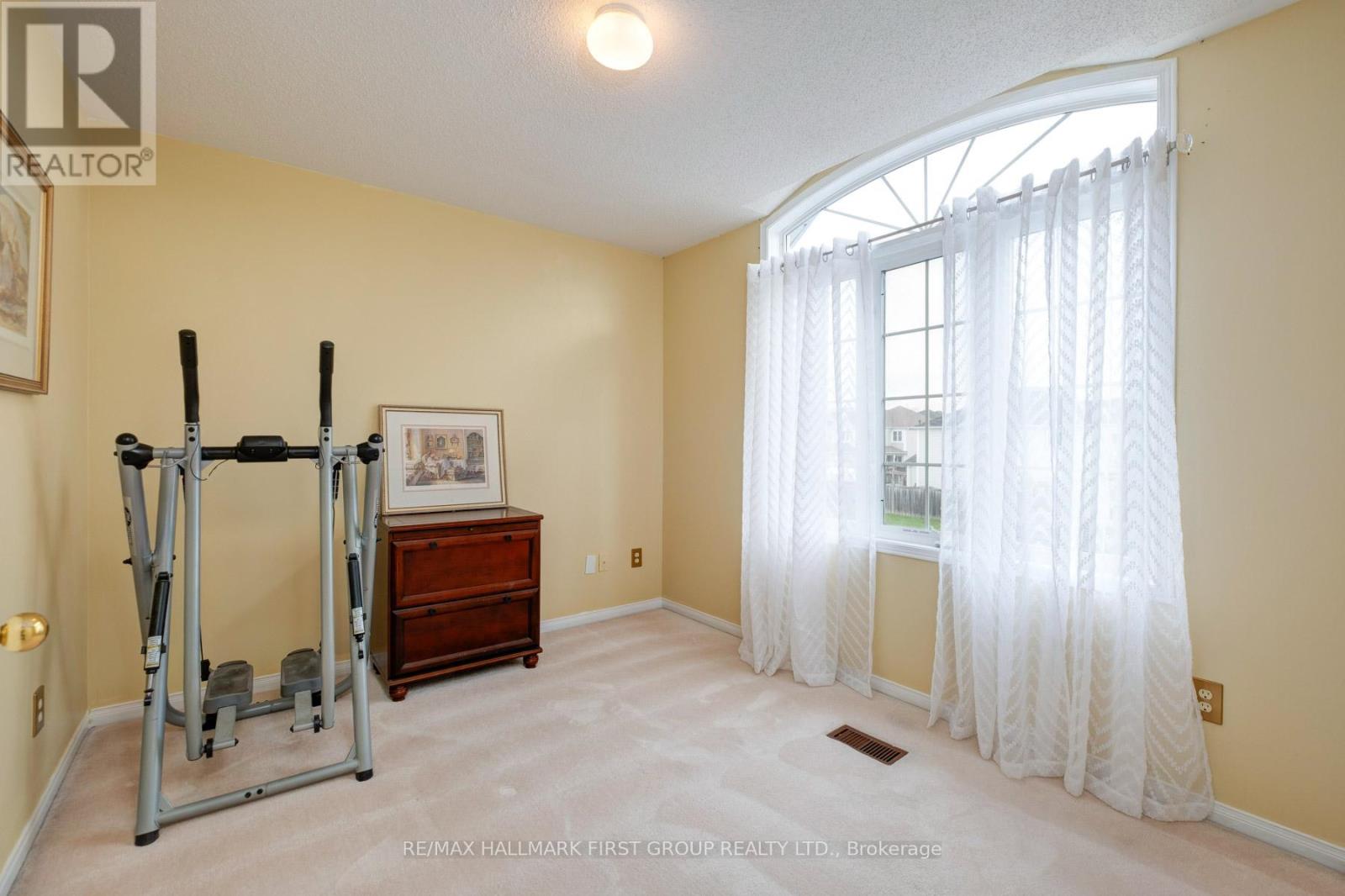 990 GLENBOURNE DRIVE - 29