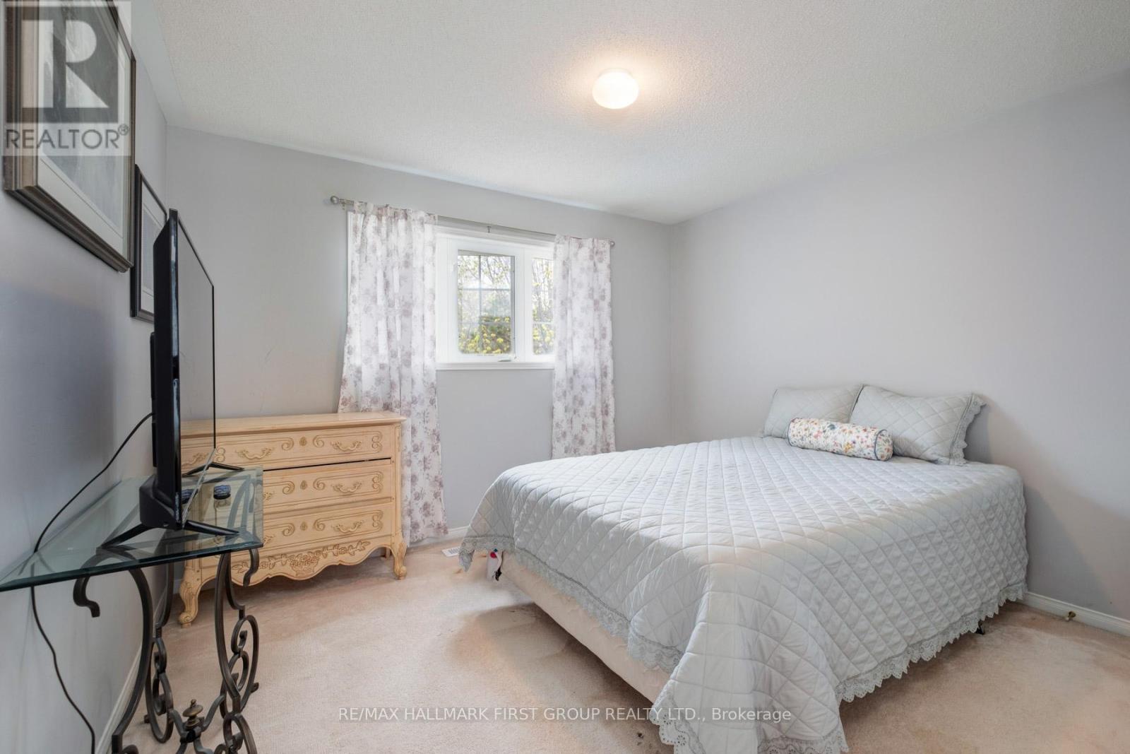 990 GLENBOURNE DRIVE - 30