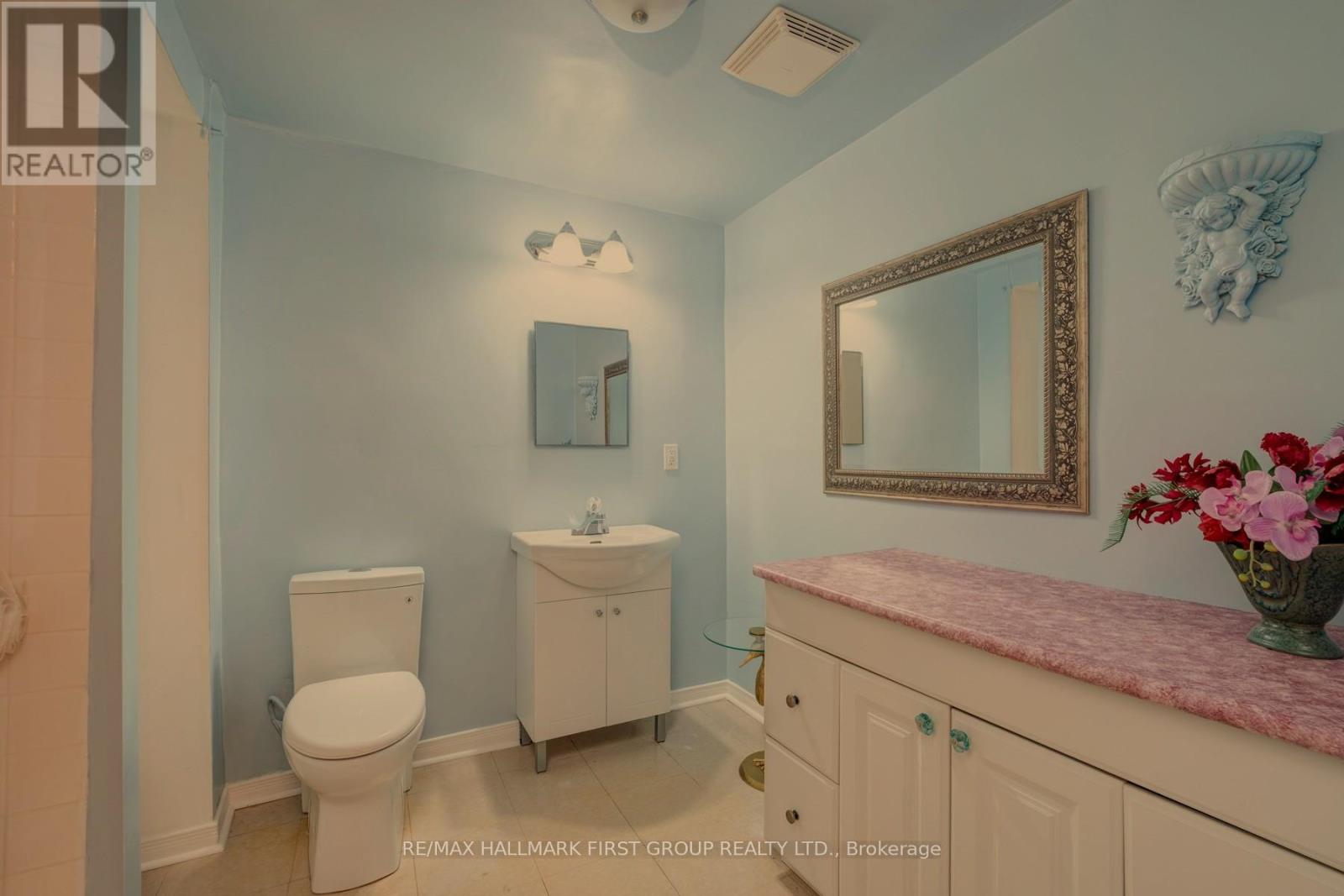 990 GLENBOURNE DRIVE - 37