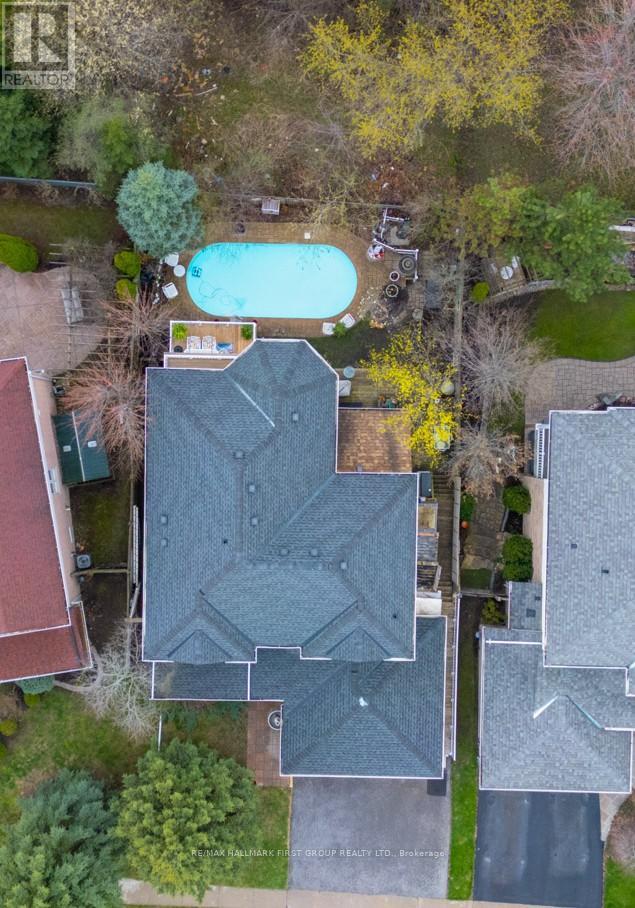 990 GLENBOURNE DRIVE - 4