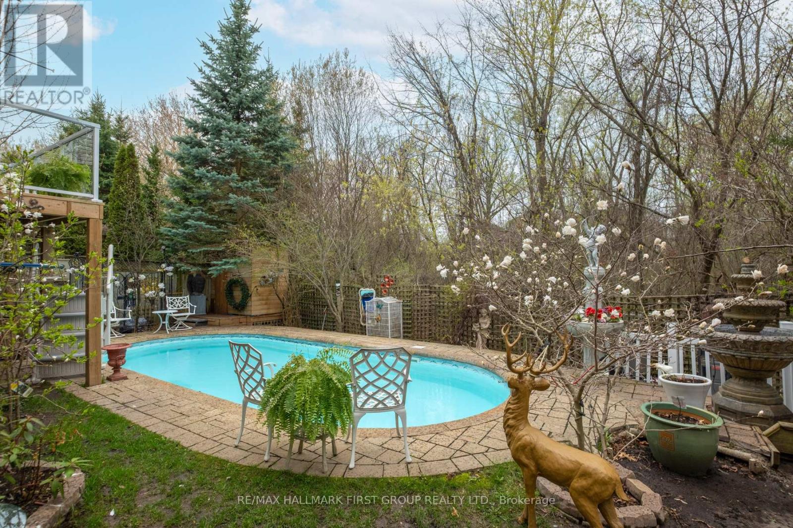 990 GLENBOURNE DRIVE - 41