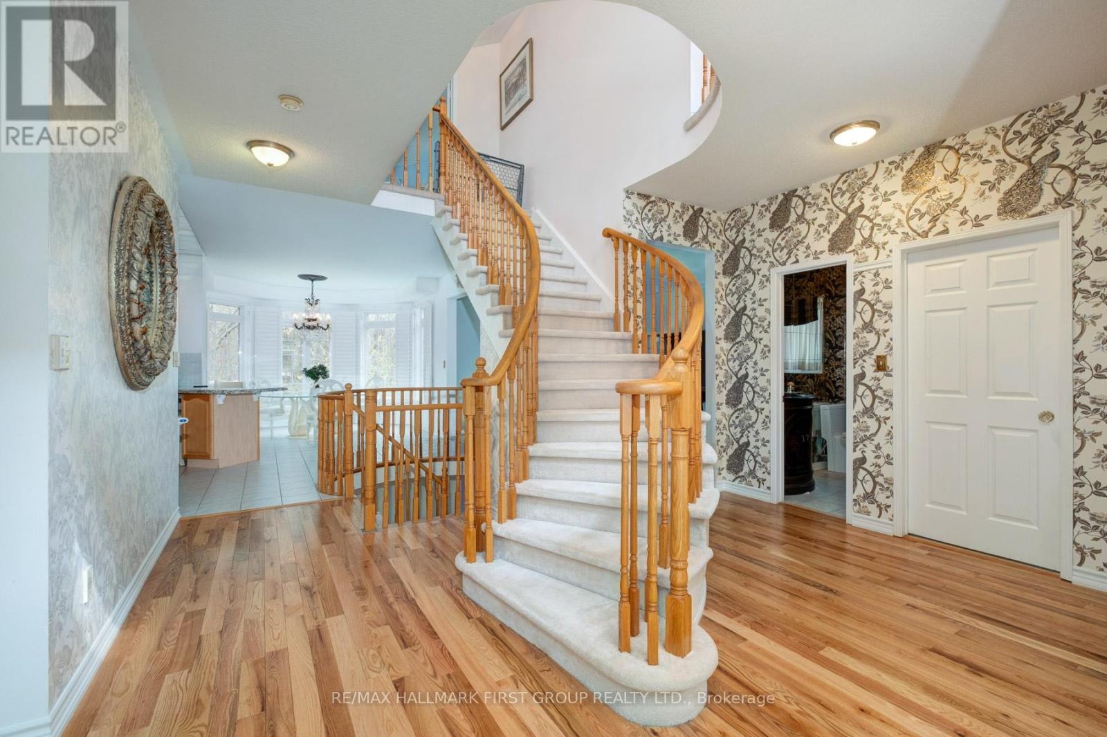 990 GLENBOURNE DRIVE - 5