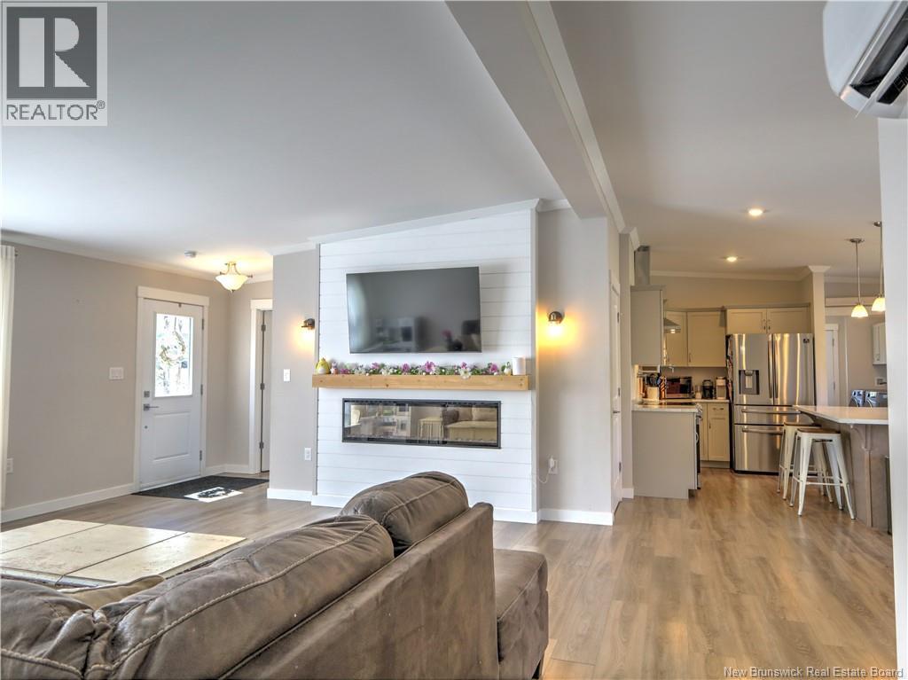 124 Diamond Square Road - 15