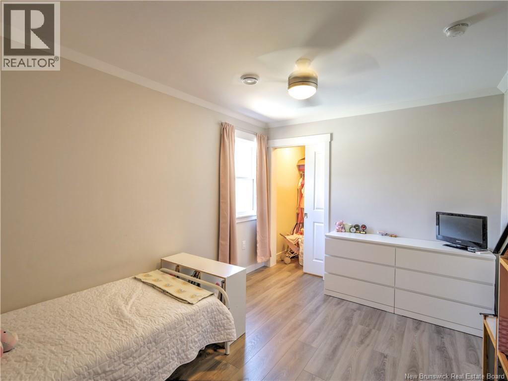 124 Diamond Square Road - Image 23