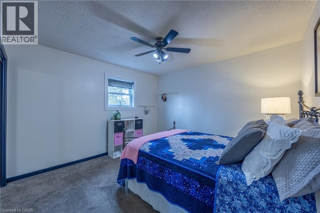 15 RYERSE Crescent - 15