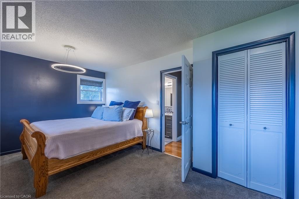 15 RYERSE Crescent - 18