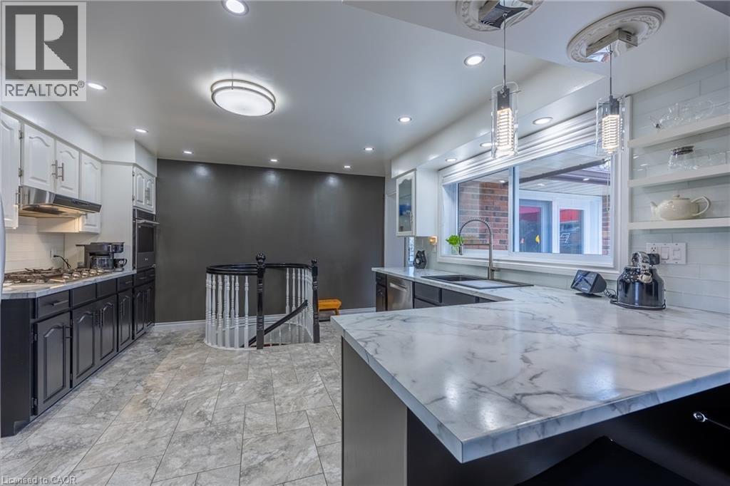 15 RYERSE Crescent - 8