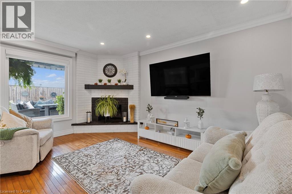 10 VEGA Crescent, Stoney Creek, Ontario, L8E4S7 — Photo 15