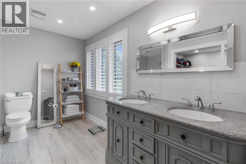 10 VEGA Crescent, Stoney Creek, Ontario, L8E4S7 — Photo 22