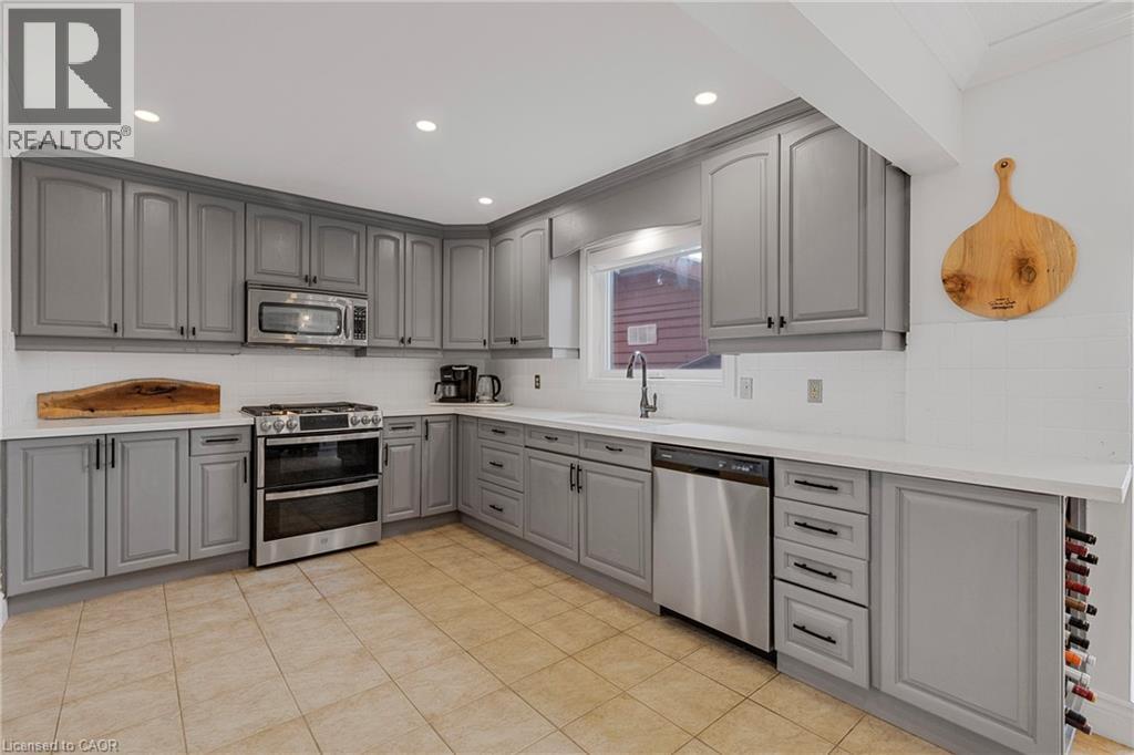 10 VEGA Crescent, Stoney Creek, Ontario, L8E4S7 — Photo 7