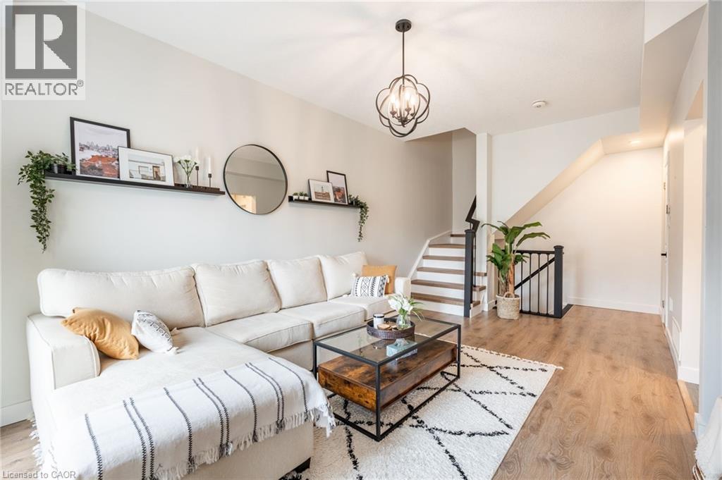 11 STOCKBRIDGE Gardens Unit# 5, Stoney Creek, Ontario, L8J0H5 — Photo 11
