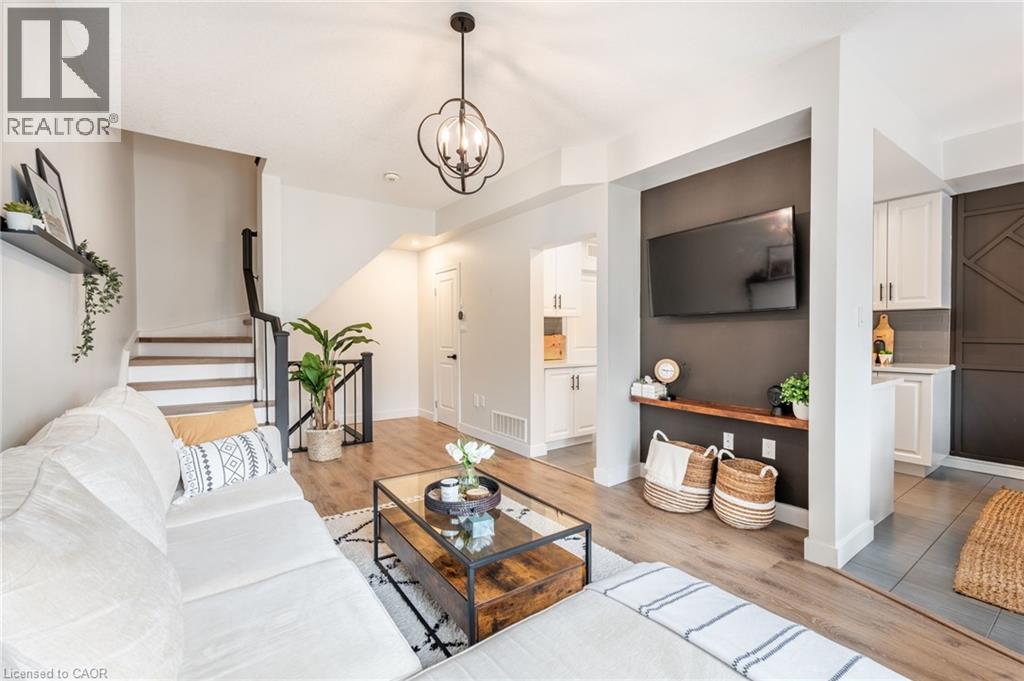 11 STOCKBRIDGE Gardens Unit# 5, Stoney Creek, Ontario, L8J0H5 — Photo 12