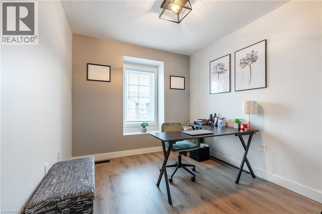 11 STOCKBRIDGE Gardens Unit# 5, Stoney Creek, Ontario, L8J0H5 — Photo 40