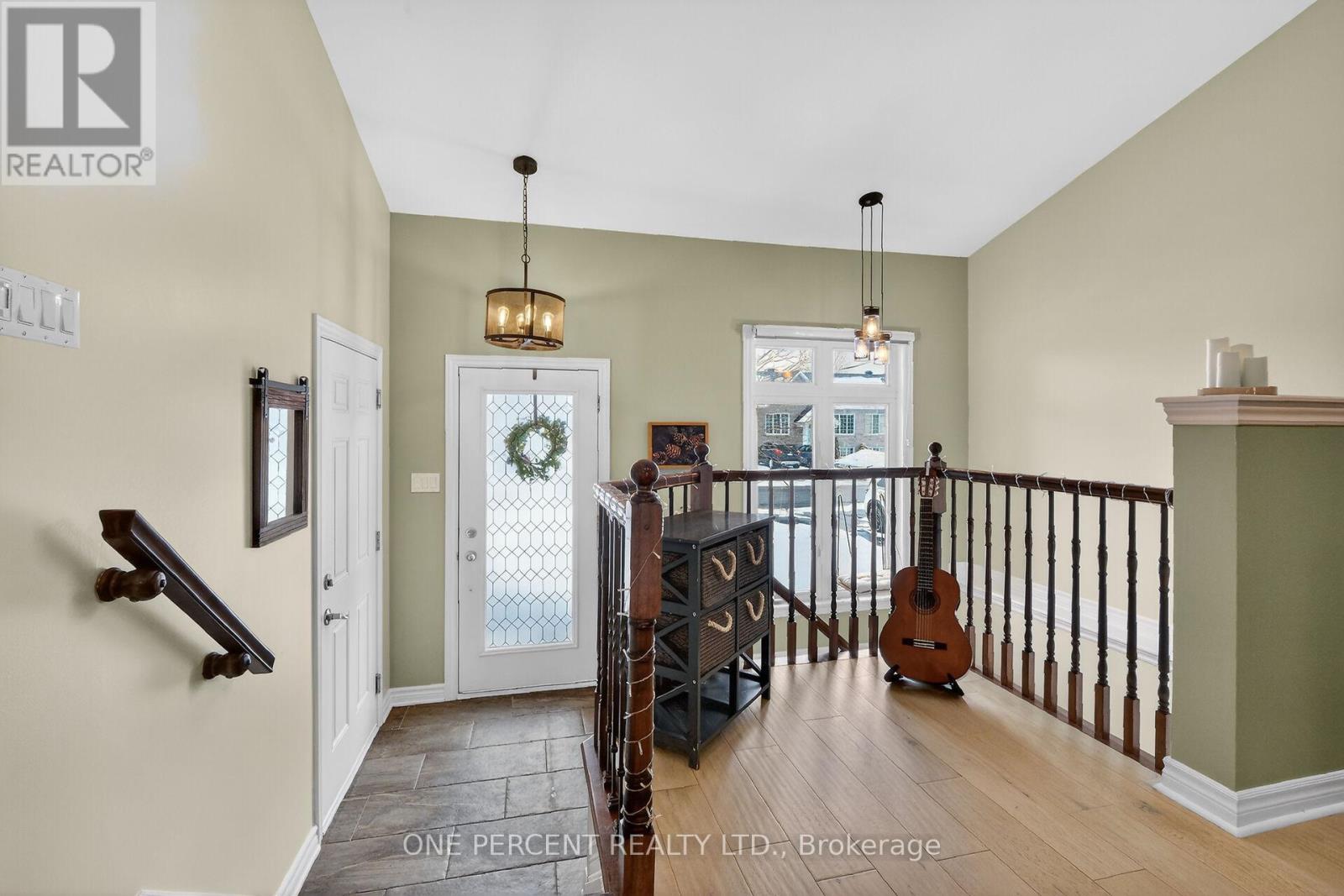 210 TRILLIUM CIRCLE - 9