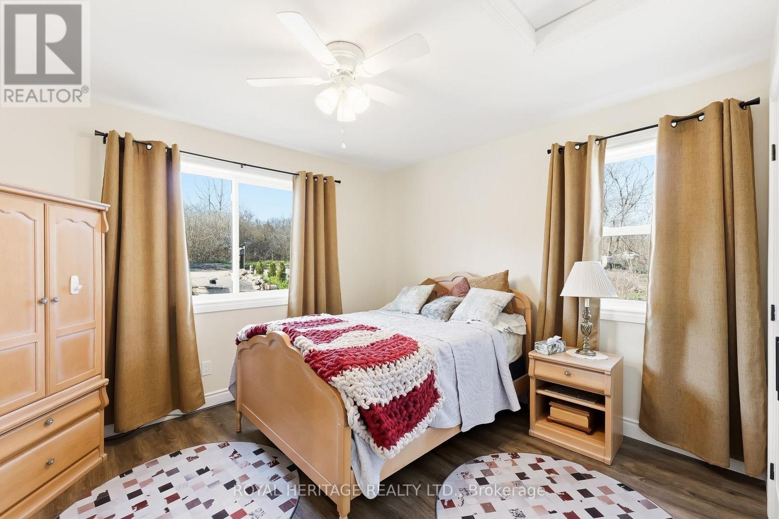 24 ROCK STREET - 19